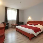 Les Jardins De La Molignee Hotel