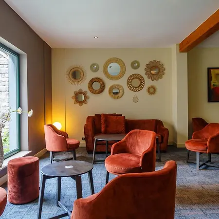 Les Jardins De La Molignee 4* Ντινάντ
