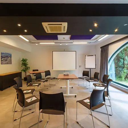 Hotel Les Jardins De La Molignee 4*