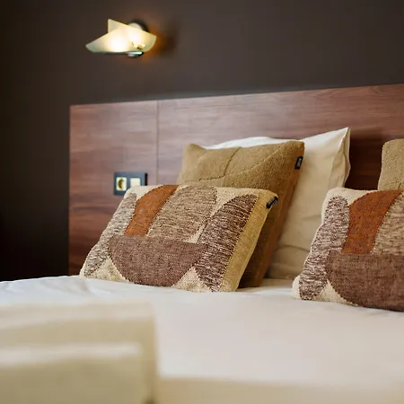 Les Jardins De La Molignee Hotel