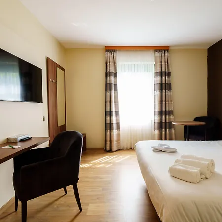 Otel Les Jardins De La Molignee Dinant