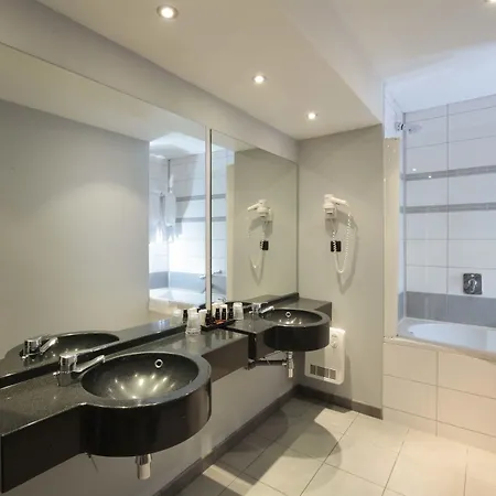 Les Jardins De La Molignee 4* Dinant