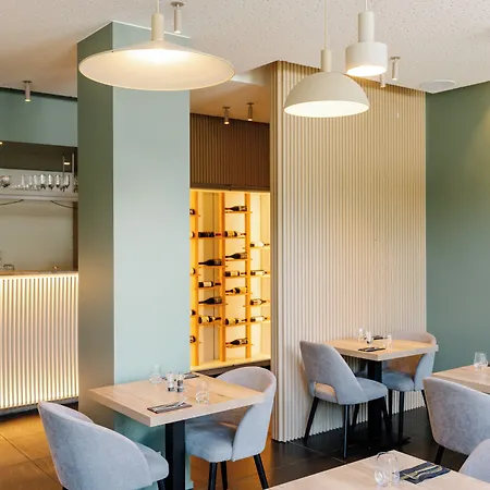 Hotel Les Jardins De La Molignee 4*