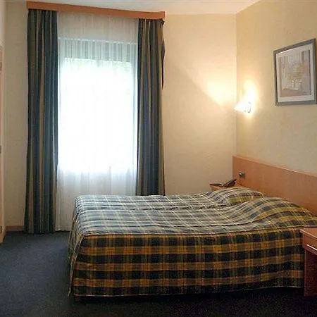 Les Jardins De La Molignee 4*