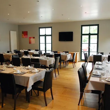 Les Jardins De La Molignee 4* Ντινάντ