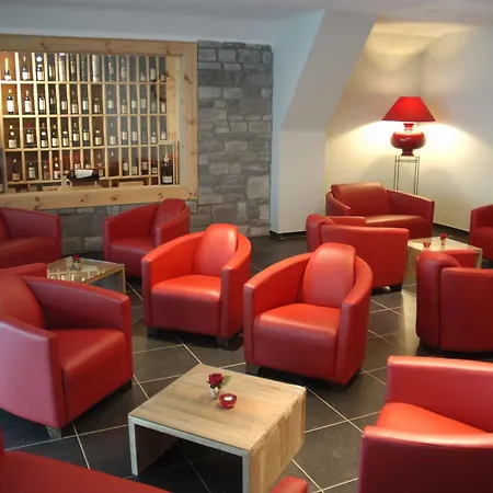 Les Jardins De La Molignee Hotel 4*